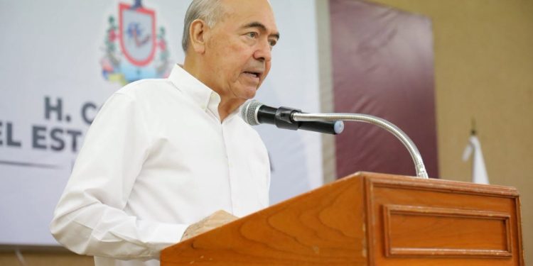 Piden abrir el debate sobre tecnología en las escuelas de Colima