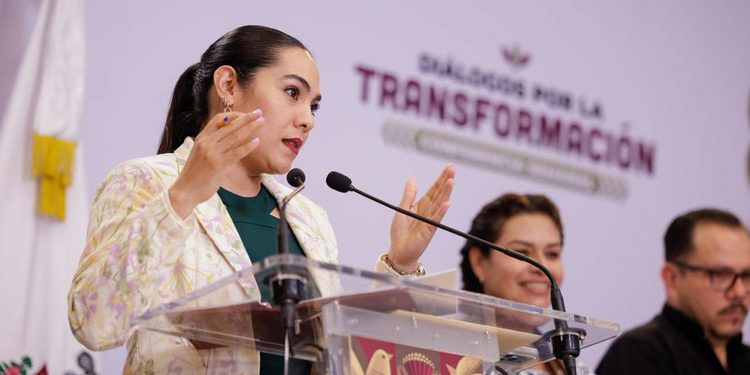 En nuestros #DiálogosPorLaTransformación, la gobernadora Indira Vizcaíno Silva informó los avances de las #ObrasQueTransforman el Corredor Logístico Colima-Manzanillo.