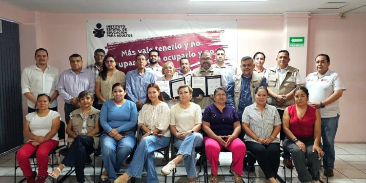 Firman IEEA y Pronaes convenio para ampliar el acceso a la educación básica en comunidades rurales