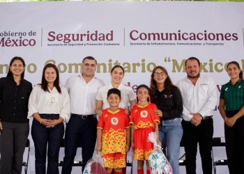 Indira Vizcaíno dio el banderazo para la primera piedra de la construcción del Centro Comunitario ‘México Imparable’ en Colima