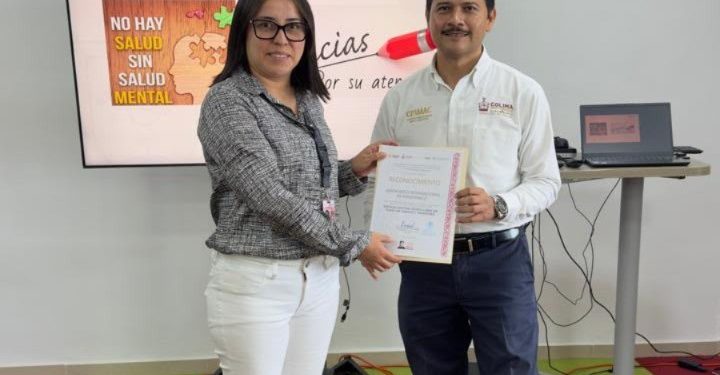 Gobierno del Estado capacita en Manzanillo a personal de instituciones para avanzar hacia Entornos Laborales Saludables