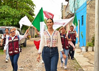 Rosi Bayardo cumple 60 días recorriendo Colima en defensa de la Transformación y así se mantendrá