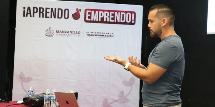 Ayuntamiento de Manzanillo impulsa a emprendedoras y emprendedores con cursos gratuitos