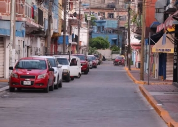 H. ayuntamiento de manzanillo, La calle Independencia sigue renovándose.