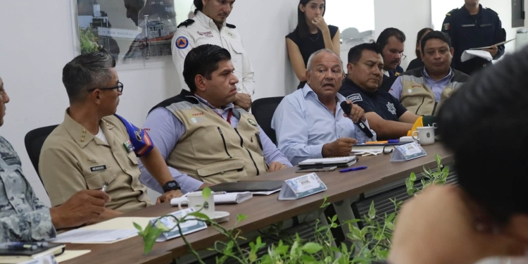 H. ayuntamiento de manzanillo, Se instala el Consejo de Protección Civil de Manzanillo ante la proximidad del huracán Polo