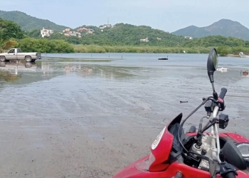 ¡PRECAUCIÓN EN ZONA DE PLAYAS! PROTECCIÓN CIVIL MANZANILLO MANTIENE VIGILANCIA PERMANENTE Y RESTRINGE ACTIVIDADES