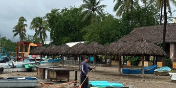 H. ayuntamiento de manzanillo, tras las lluvias, Manzanillo pone manos a la obra para recuperar sus playas