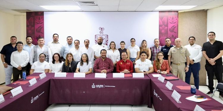 Coepra Colima refuerza capacitación en uso de desfibriladores para prevenir accidentes en los municipios