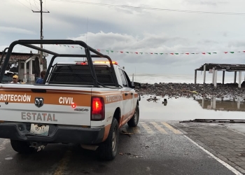 ‘Rachel’ se aleja gradualmente de costas colimenses; podrían continuar las lluvias, playas siguen cerradas y Puerto de Manzanillo abre a embarcaciones mayores