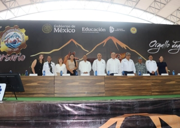 H. ayuntamiento de manzanillo, ¡50 años formando generaciones y construyendo futuro!