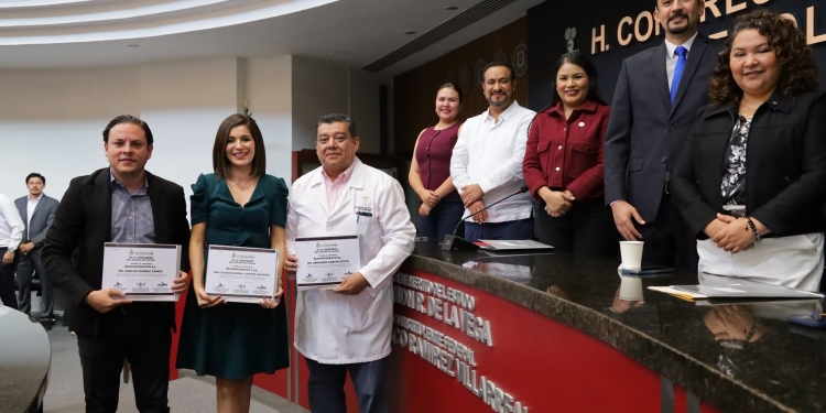 H. Congreso de Colima reconoce la destacada trayectoria del Dr. J. Jesús Venegas Ramírez con Mención Honorífica