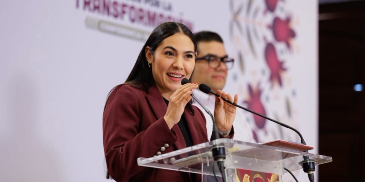 GOBIERNO COLIMA-La gobernadora Indira Vizcaíno Silva presentó en nuestros #DiálogosPorLaTransformación la cartelera de conciertos gratuitos en el Foro Principal de la Feria de Todos los Santos Colima 2026.