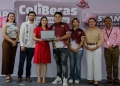 Gobierno de Colima /Indira Vizcaíno entrega casi 1,200 ColiBecasComputadoras a estudiantes del Tec de Colima